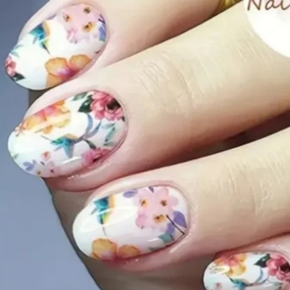 3 FOR $15 💟💟 Self Adhesive Nails Wrap - Picture 2 of 5